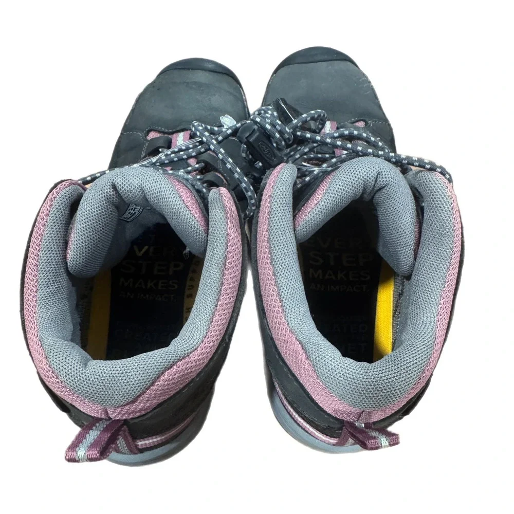 Keen Targhee Mid Waterproof Hiking Boots Kids Size 4 Grey Pink 1020131